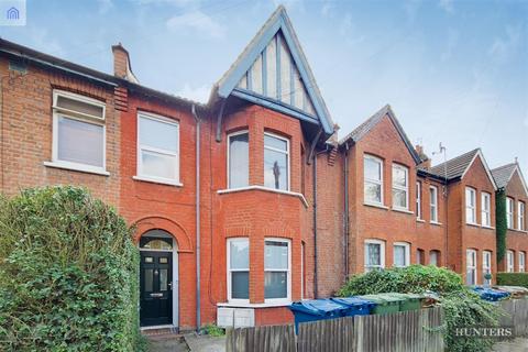 70 Rosslyn Crescent, Harrow, HA1 2RZ