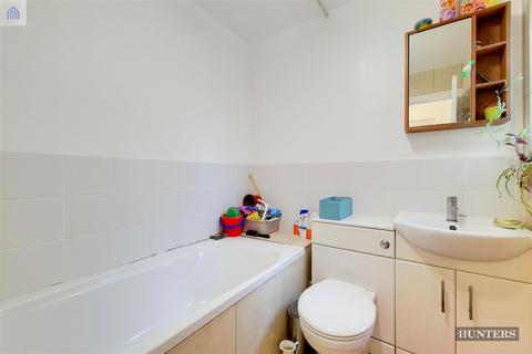70 Rosslyn Crescent, Harrow, HA1 2RZ