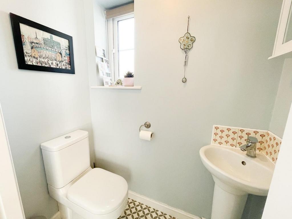 Downstairs WC.jpg