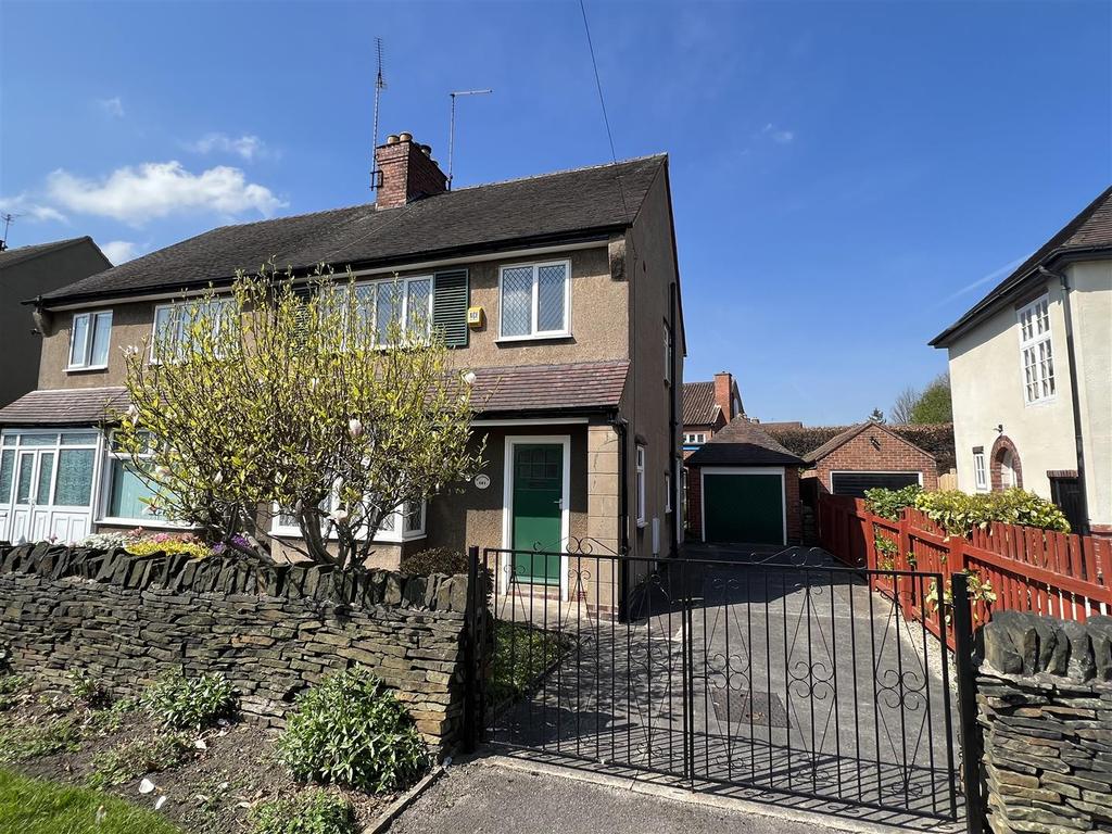 Tapton View Road, Newbold, Chesterfield, S41 7LE 3 bed semidetached house for sale £200,000