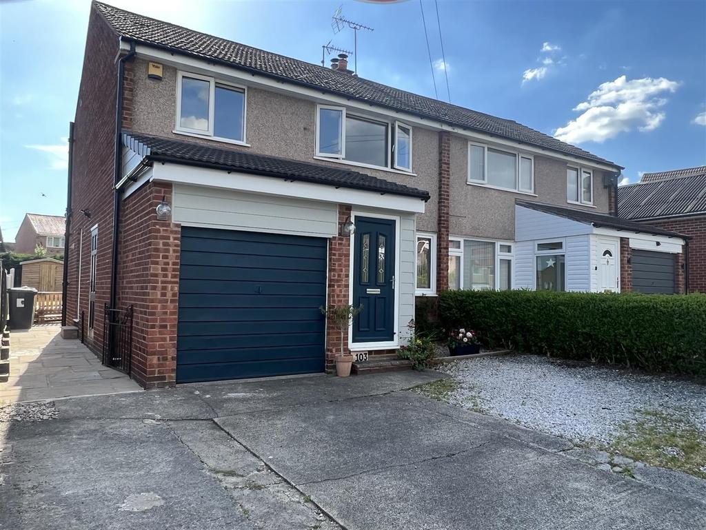 Deerlands Road, Wingerworth, Chesterfield, Derbyshire 3 bed semi