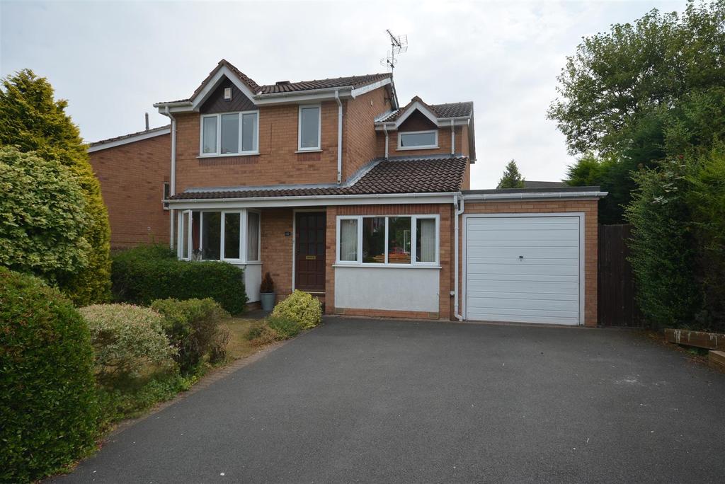 Pond Lane, New Tupton, Chesterfield, S42 6BG 3 bed detached house for