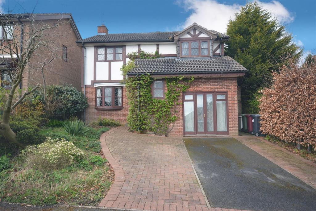 Church Close, Wingerworth, Chesterfield, S42 6QA 4 bed detached house
