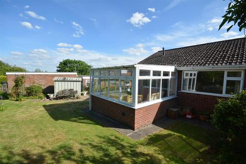 2 bedroom semi-detached bungalow for sale - Lindale Road, Dunston, Chesterfield, S41 8JH