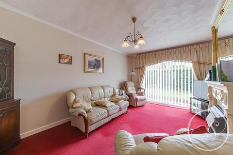 3 bedroom bungalow for sale, Templegate Road, Leeds