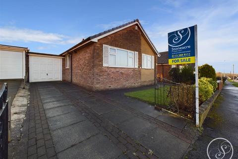 3 bedroom bungalow for sale, Templegate Road, Leeds