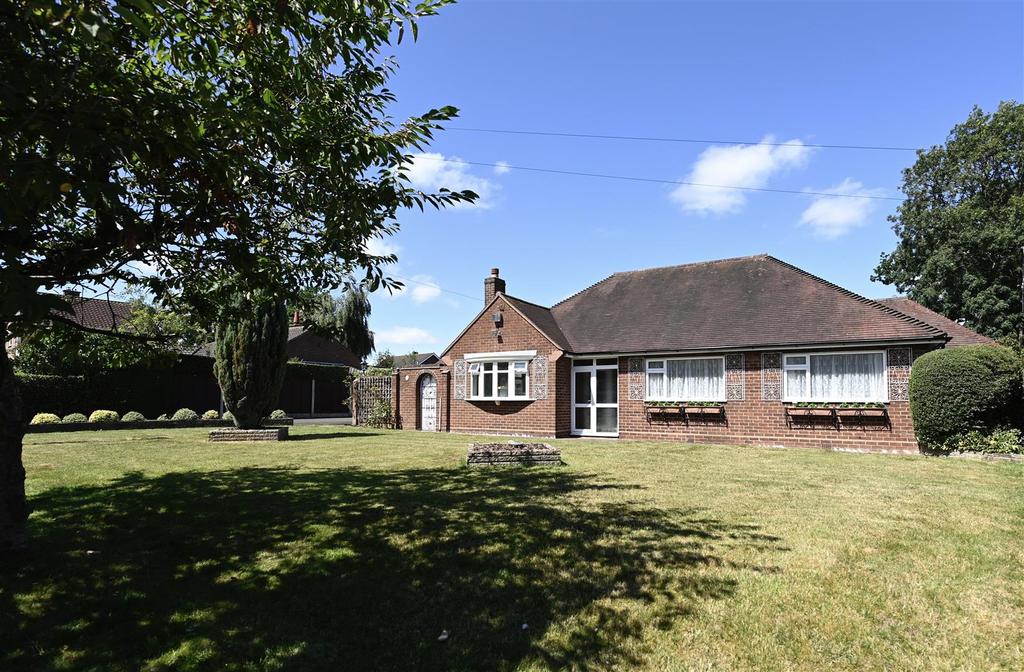 Norton Lane, Burntwood 4 bed detached bungalow £525,000