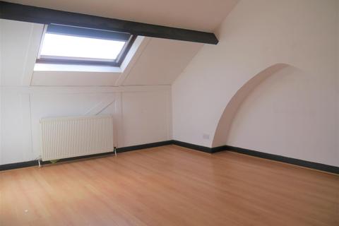 32 John Street, Tiverton, EX16 5JP