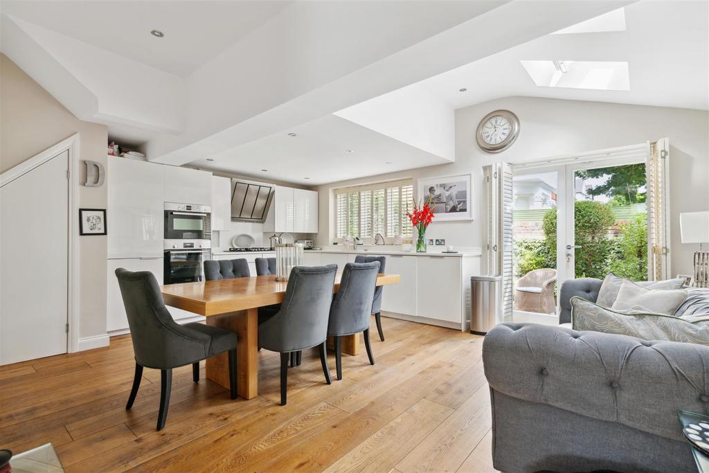 Somerset Road, London, W4 3 bed end of terrace house £1,250,000