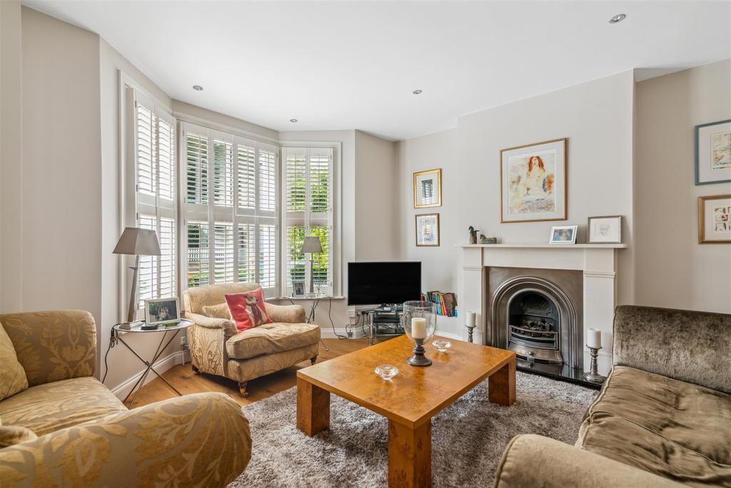 Somerset Road, London, W4 3 bed end of terrace house £1,250,000