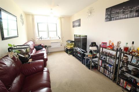 2 bedroom apartment for sale, Glossop Brook Road, Glossop