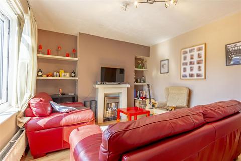 45 Ambleside Road, Nottingham, NG8 5QW