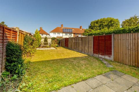 45 Ambleside Road, Nottingham, NG8 5QW
