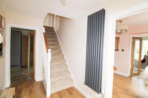 28 Bank View, Northampton, NN4 0RS