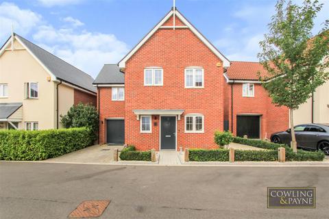 5 Berne Link, Runwell, Wickford, SS11 7GW