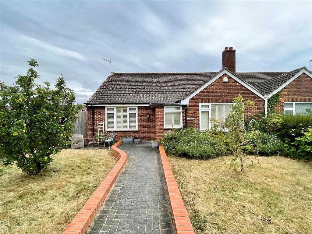 Sandhurst Lane, Gloucester 3 bed semidetached bungalow £350,000