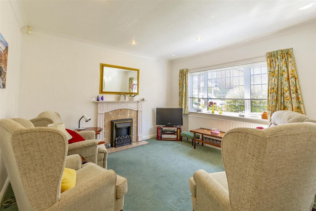 Park Road, Bramcote, Nottingham 2 bed detached bungalow £299,950