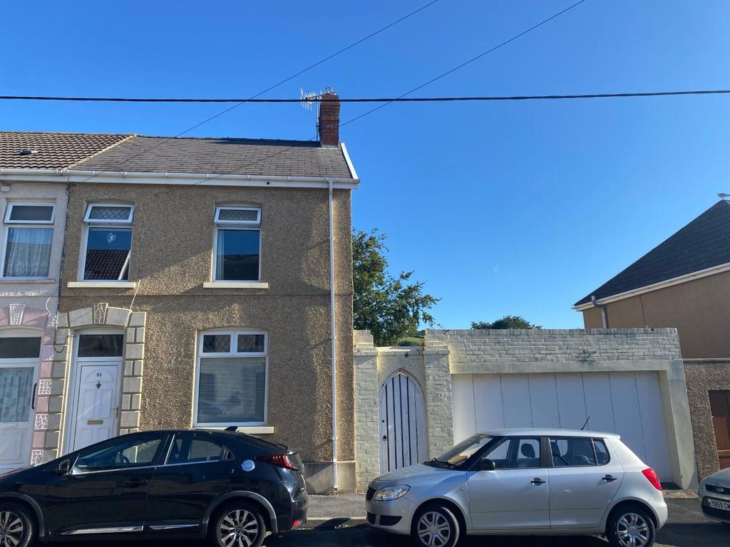 Park Terrace, Burry Port 3 bed semidetached house £225,000