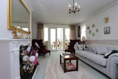 14 Kingsdown Close, Maidstone, ME16 8QR