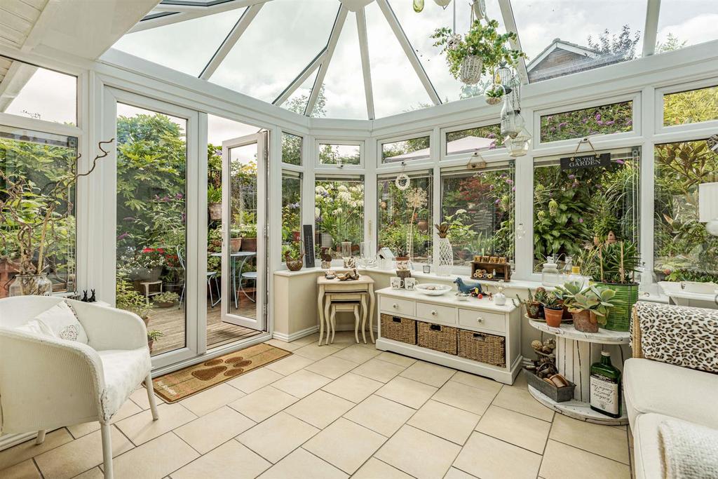 8516191-interior12-800.jpg
