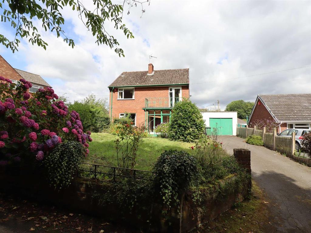 Swan Hill, SY12 0LZ 3 bed detached house for sale £350,000