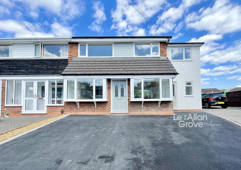 Clyde Avenue, Halesowen 4 bed semidetached house for sale £350,000