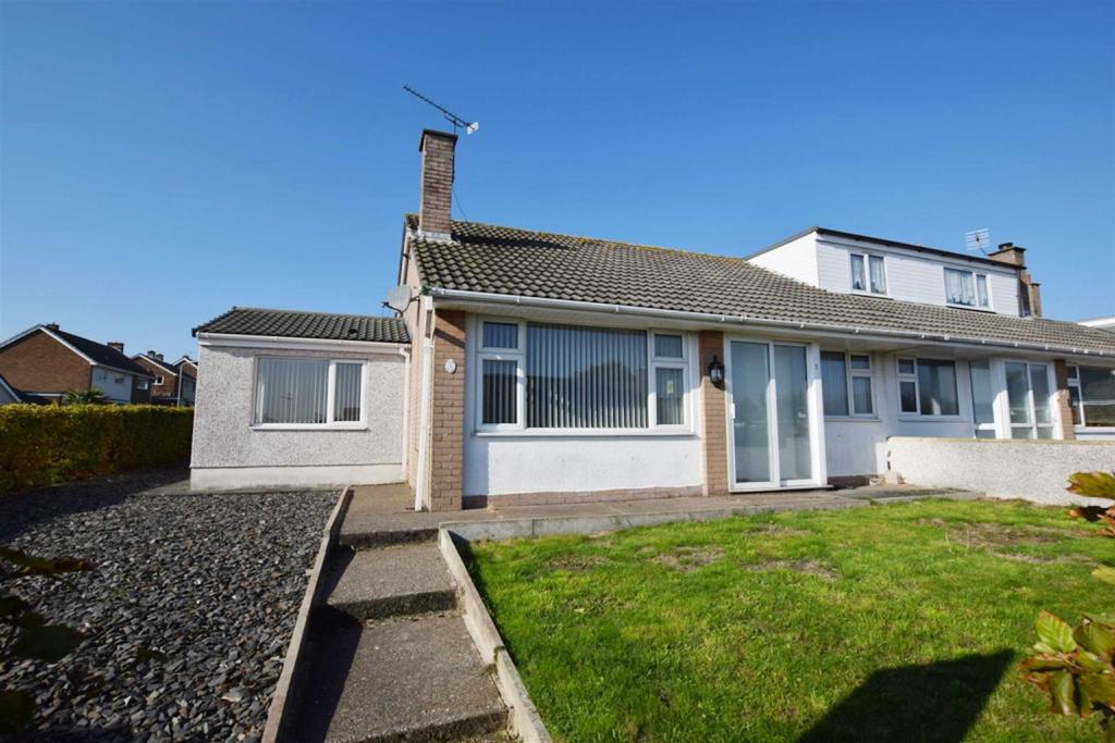 Hardknott Gardens, Barrow-In-Furness 3 bed semi-detached bungalow - £ ...