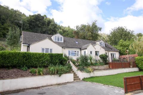 Meadow Bank Bagpath, Brimscombe, Stroud, GL5 2SJ