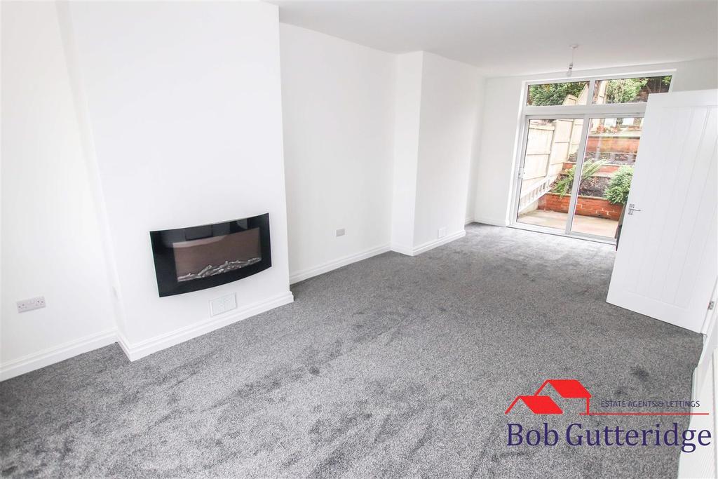 St. Edmunds Avenue, Porthill, Newcastle 3 bed semidetached house £