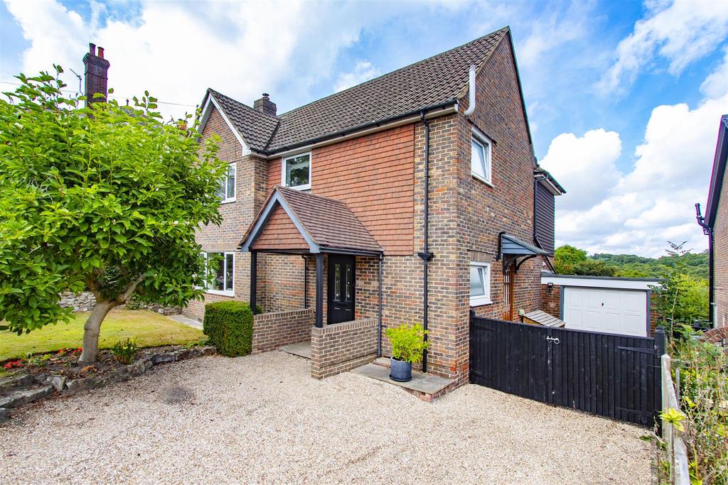 Crowborough Hill, Crowborough 4 bed house for sale £750,000