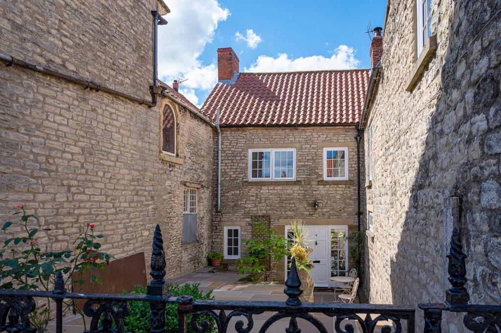 Wrelton Court, Wrelton, Pickering 3 bed house £425,000