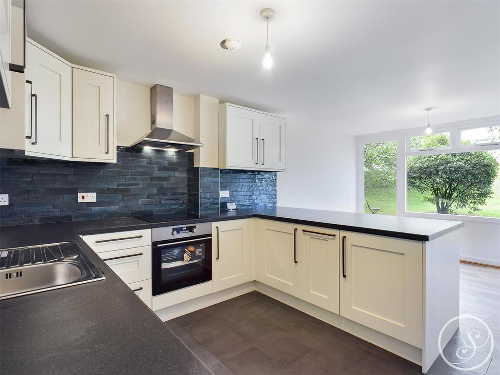 Newton Garth, Leeds 3 bed terraced house £1,195 pcm (£276 pw)