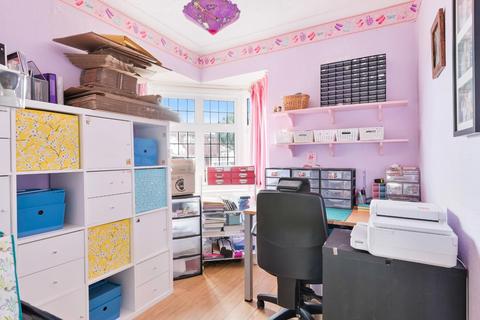 76 Chadacre Road, Epsom, KT17 2HE