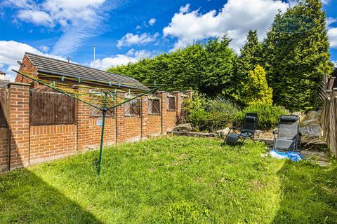 17 Bellmer Close, Monk Bretton, Barnsley, S71 2GF
