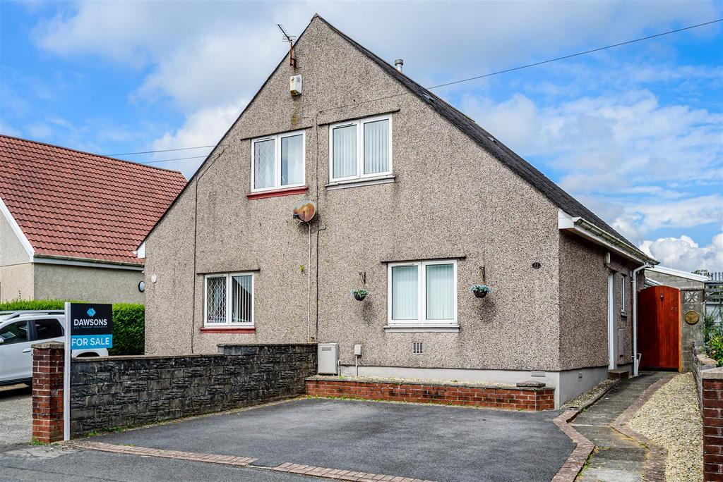 Eigen Crescent, Mayhill, Swansea 2 bed semidetached house for sale £