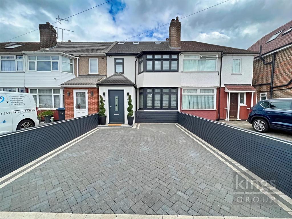 Chatsworth Drive, Enfield 4 bed terraced house £650,000