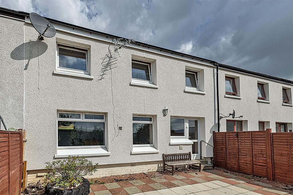 28 Marigold Drive, Galashiels TD1 2LW 3 bed terraced house £115,000