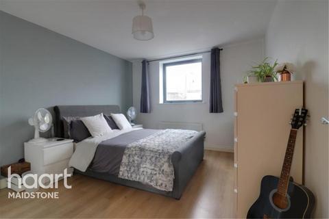 1 bedroom flat to rent - Clifford Way,ME16