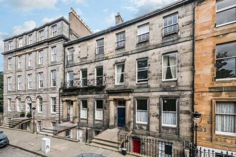 2 bedroom apartment for sale - Royal Crescent, Flat 2, New Town, Edinburgh, EH3 6PZ
