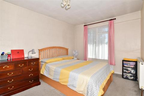 3 bedroom end of terrace house for sale - Brambley Crescent, Folkestone, Kent