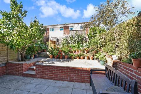26 Brambley Crescent, Folkestone, CT20 3PU
