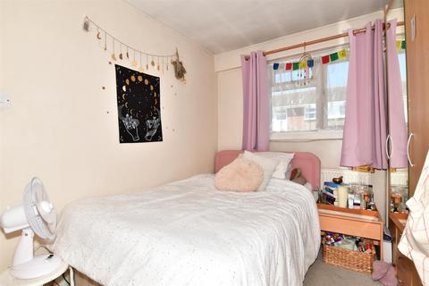 26 Brambley Crescent, Folkestone, CT20 3PU
