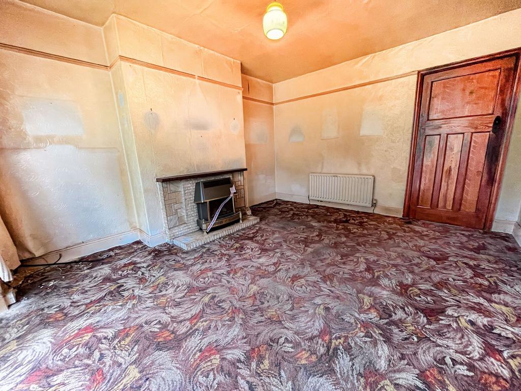 Broomhill Terrace, HettonleHole... 2 bed terraced house £45,000