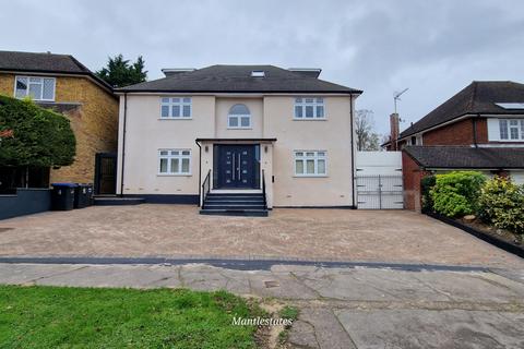 6 bedroom detached house for sale, CLAREMONT ROAD, HADLEY WOOD EN4