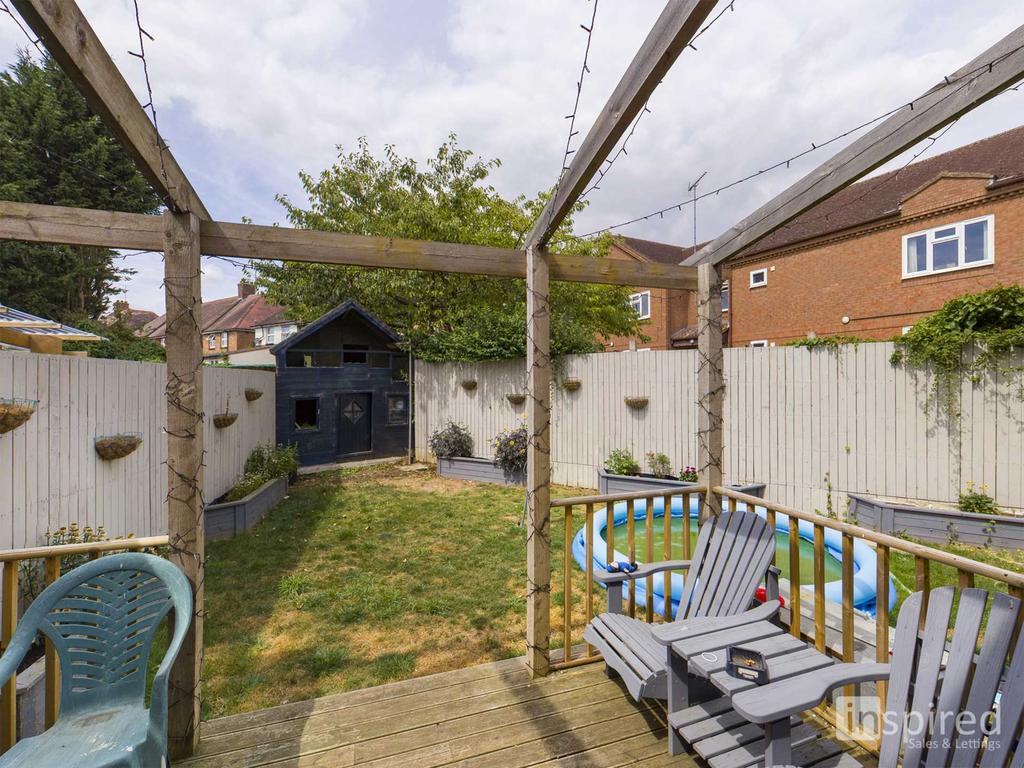 Mannock Road, Wellingborough 4 bed semidetached house £285,000