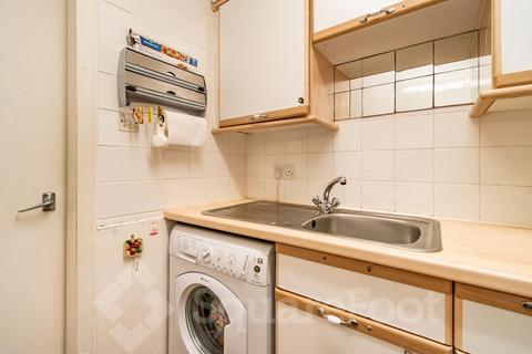 24 Bathfield, Edinburgh, EH6 4EB