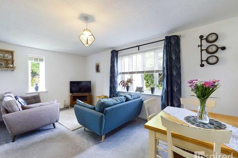 34 Bordeaux Close, Northampton, NN5 6YR