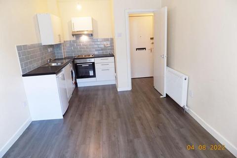 1 bedroom flat to rent, 30 Kilnside Road, Flat 1/2, Paisley, PA1 1RH