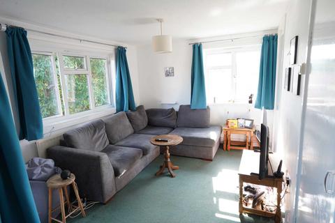 2 bedroom flat for sale - Harvard Close, Lewes