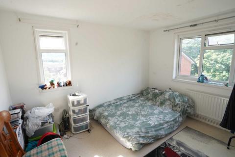 2 bedroom flat for sale - Harvard Close, Lewes